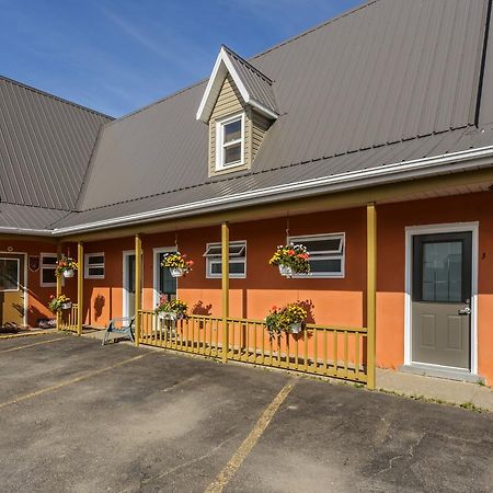 Auberge de L'Anse Rivière-du-Loup Buitenkant foto