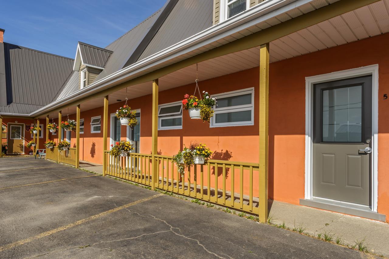 Auberge de L'Anse Rivière-du-Loup Buitenkant foto